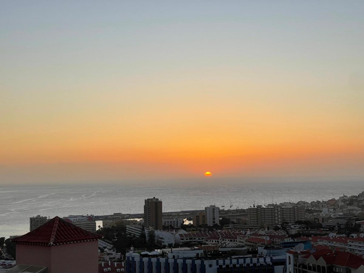 Sunset In The Heights Ocean View - Heated Pool Daire Los Cristianos  Dış mekan fotoğraf